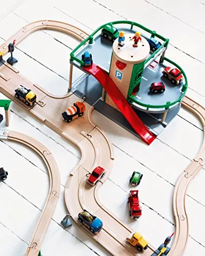 BRIO World - 33204 Parking Garage | Railway Accessory with Toy Cars for Kids Age 3 and Up