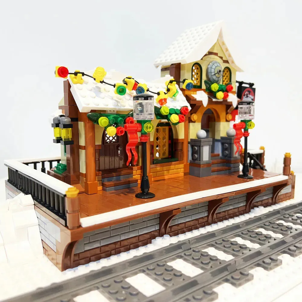 Creator Expert The Railway Station At Christmas Bricks Toy