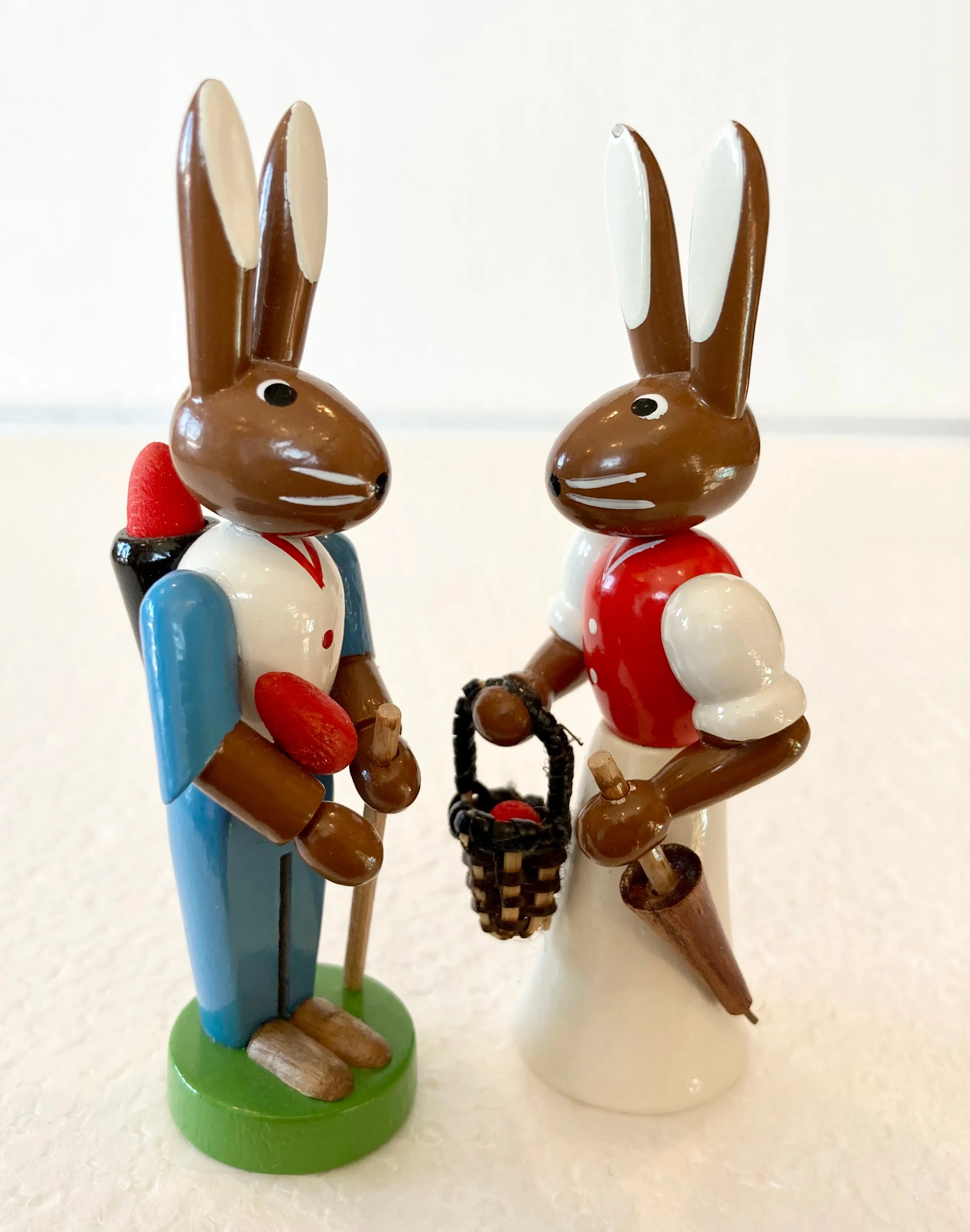 Painted Ore Mountain Hand Made Female Easter Bunny  Mini with basket and umbrella